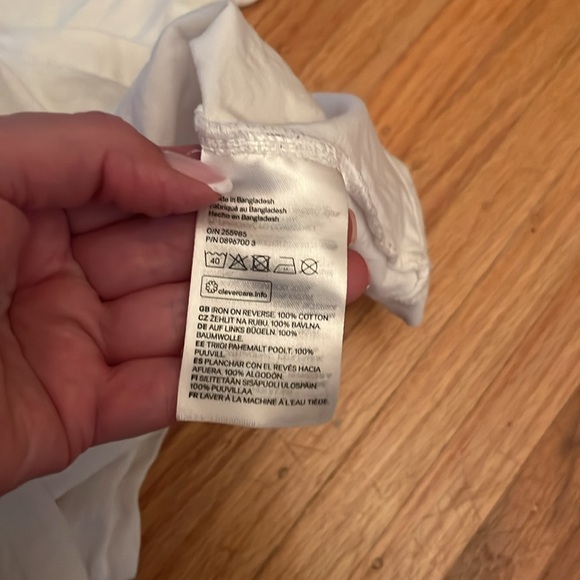 Women’s tshirt - Picture 4 of 7